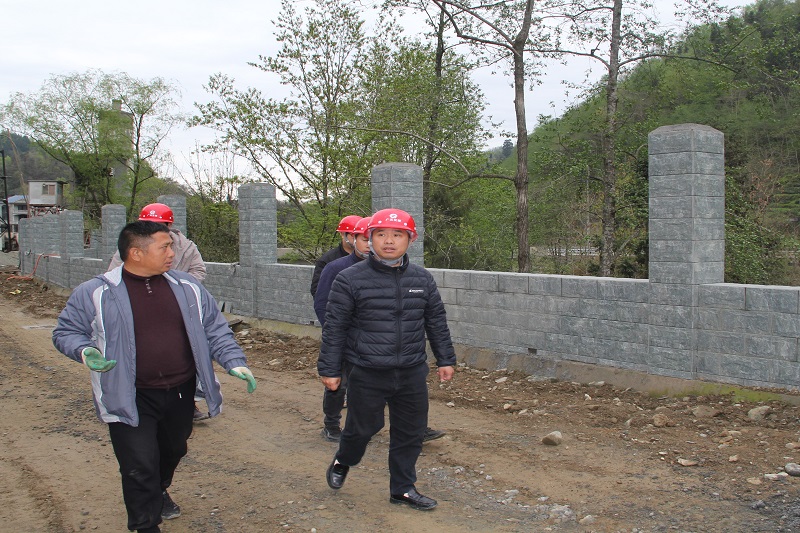 拼經濟，比發展④┃范文偉進行節前檢查